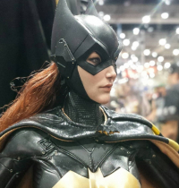 Sideshow Batgirl