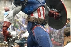 Sideshow Captain America