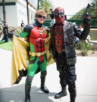 Wondercon25_RobinDeadpool
