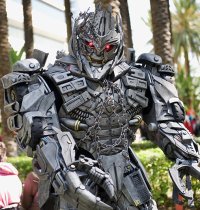 Wondercon25_Transformers_Megatron